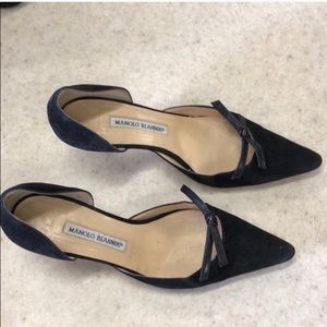 Reposhed: Manolo Blahnik suede kitten heels
